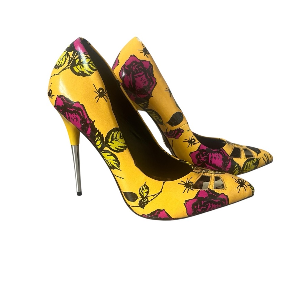 Betsy Johnson Yellow Floral Stiletto Heels Pumps Sz 7